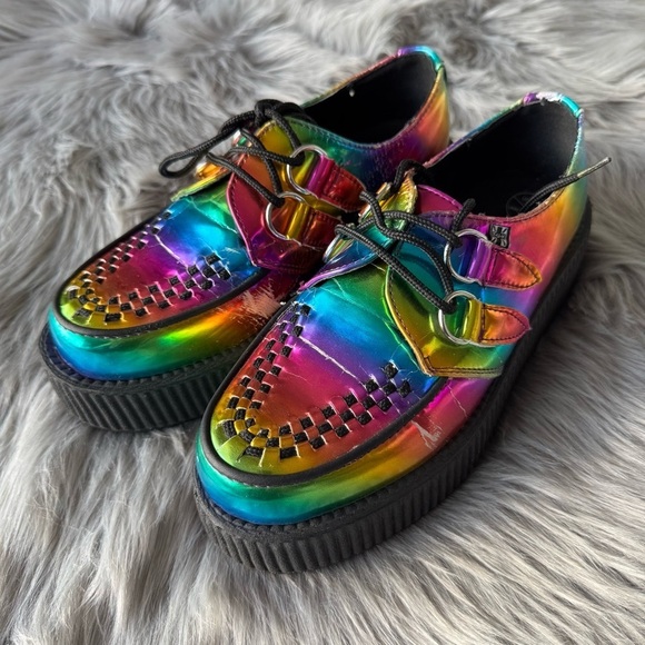 T.U.K.
Unisex Shoes Mondo Hi Creepers Sneaker Metallic Rainbow A8647 - Picture 4 of 11